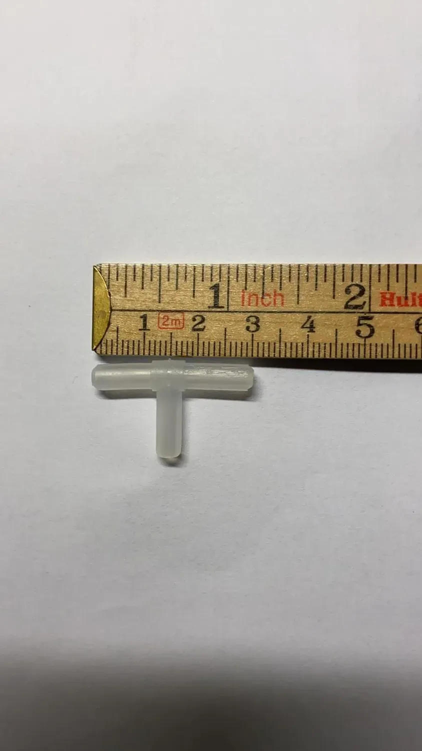 Näsets Ciklidhobby T-koppling 4 mm syreslang plast