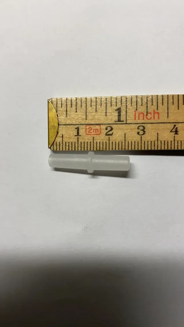 Näsets Ciklidhobby Skarv till syreslang 4 mm rak